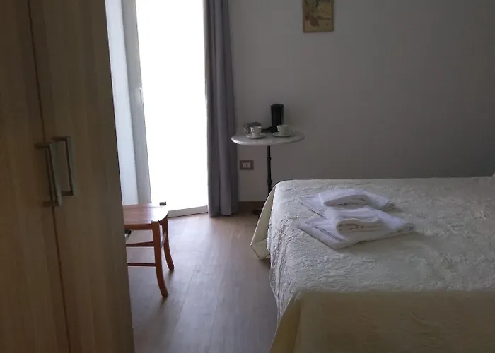 Da Euro בית הארחה 3*